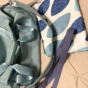 Gymshark Mint Green Tote with Blue Patterned Strap